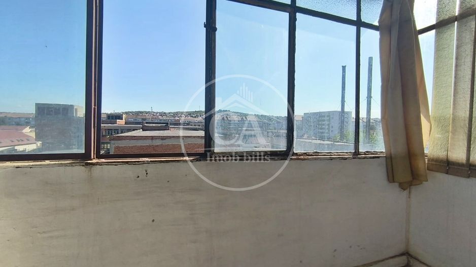 Apartament cu 2 camere de vanzare in Rogerius Oradea - Poză 6