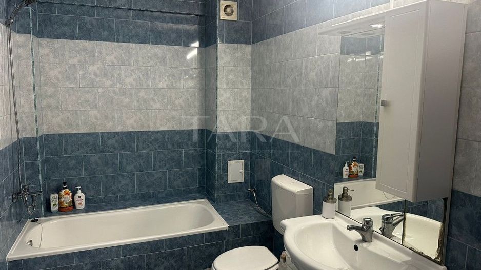 Apartament modern cu 2 camere, balcon și lift. - Poză 8