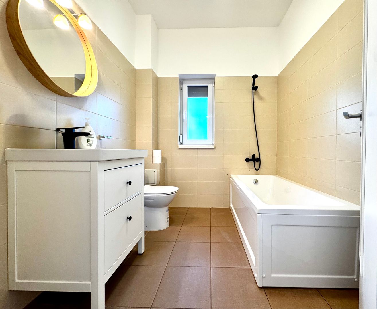 Apartament cu 3 camere | Parter | Terasă | Parcare | Braytim - Poză 13