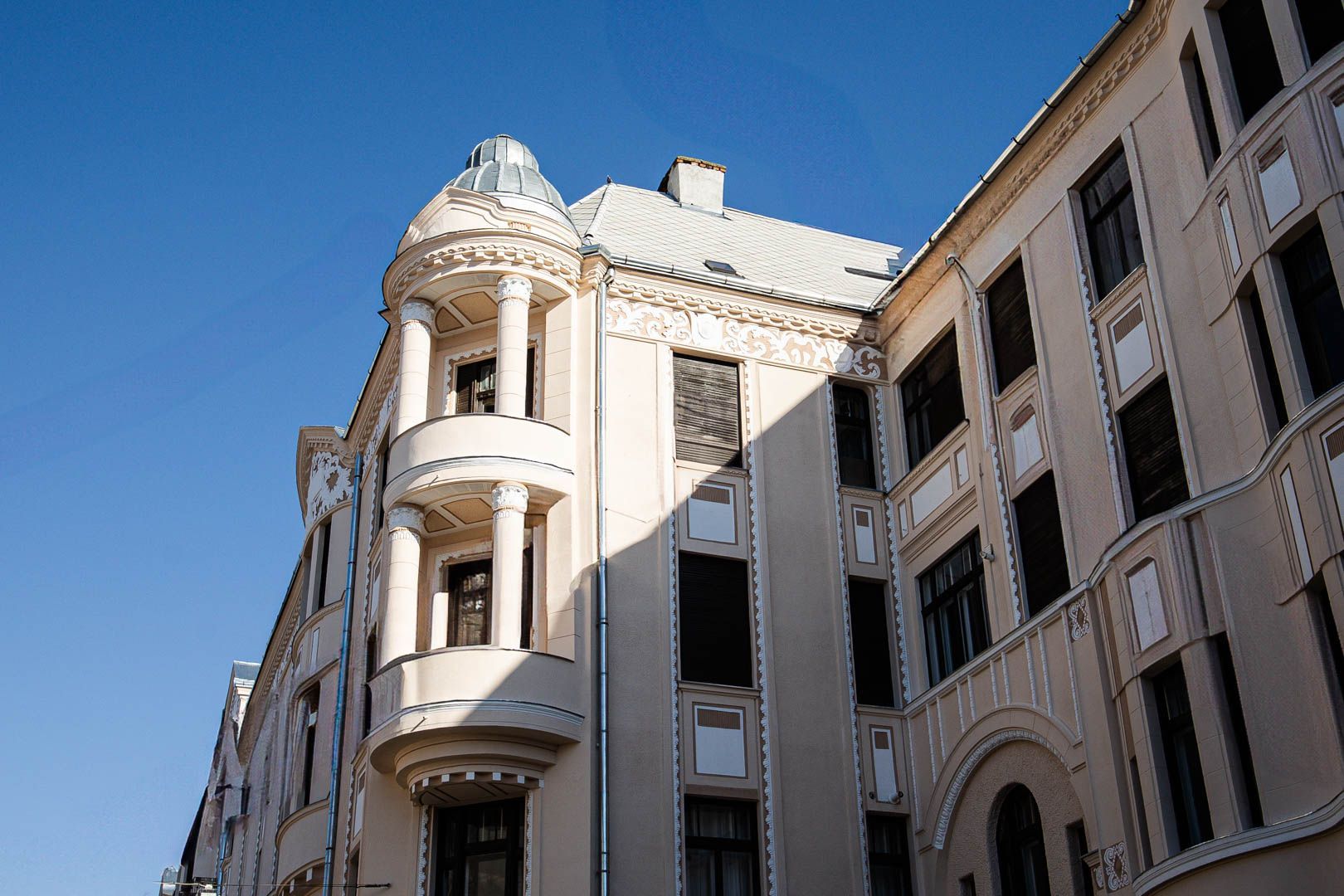 VANDUT.  Descoperă eleganța istorică în inima Aradului! - Poză 8