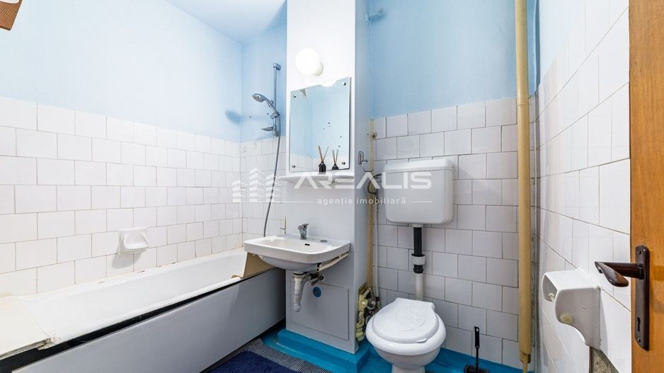 VÂNDUT!!! Apartament spațios cu 3 camere, zona Polivalentă - Poză 13