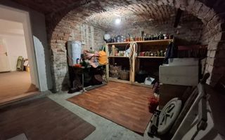 Casa de vanzare in Sibiu, birouri, clinica ,Parcul Sub Arini - Poză 18