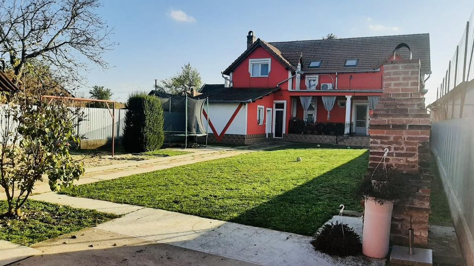 VILA DE VANZARE IN ROSIORI - Poză 3