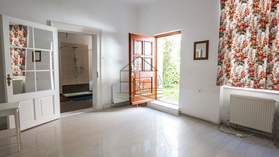 Un loc cu suflet, o poveste de continuat – Casa de vânzare în Centru - Poză 12