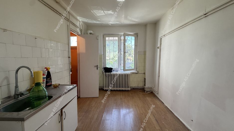 Apartament 4 camere, parter inalt zona Punctele Cardinale - Central - Poză 5