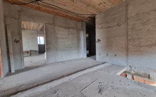 Casa la rosu,2100 mp teren,zona Micesti - Poză 9