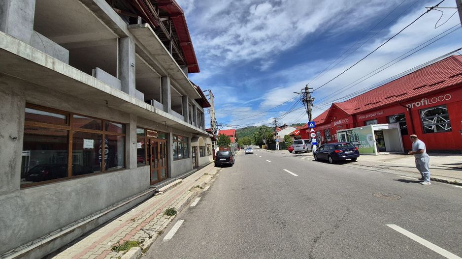 Spatiu comercial+Locuinta 664 mp construiti+anexa 16 mp si teren 845mp - Poză 47