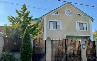 Vânzare, casă, 2 nivele, 5 camere, strada Muzelor,  Botanica - Poză 1