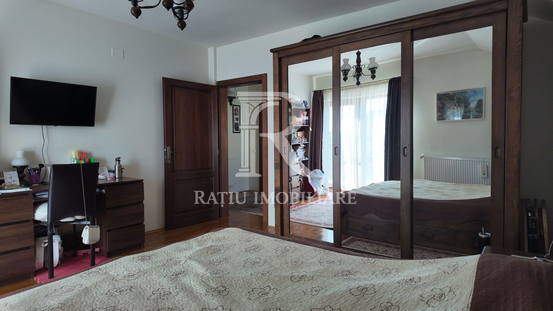 Casă spațioasă cu etaj | 204 mp | Teren 594 mp | Sântandrei - Poză 10
