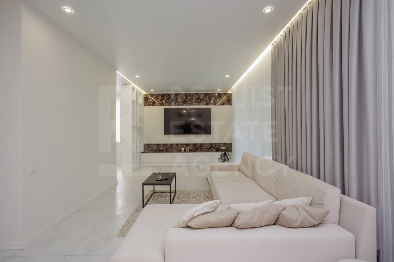 Vânzare, casă modernă 2 nivele, 200 mp + 5 ari șos. Hîncești, Centru - Poză 9