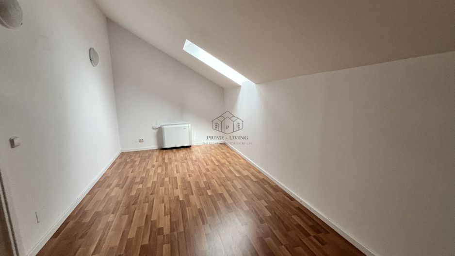 VILA CU 5 CAMERE LA INCHIRIERE PE MALUL LACULUI STRAULESTI - Poză 16