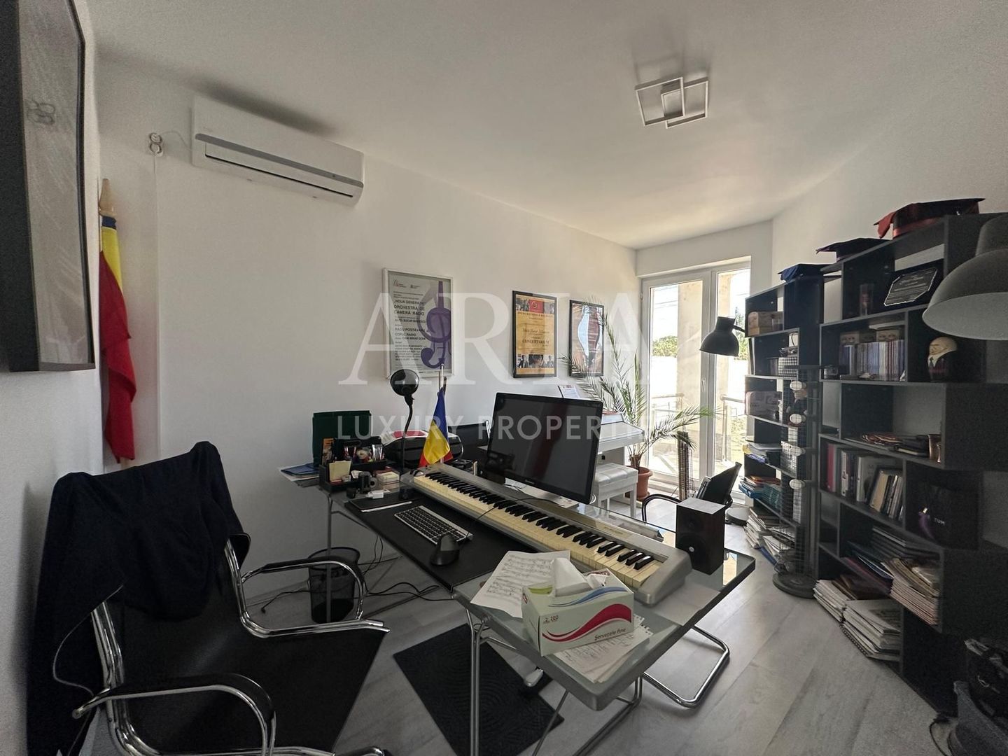 VILA INDIVIDUALA CORBEANCA DESIGN MODERN - Poză 11