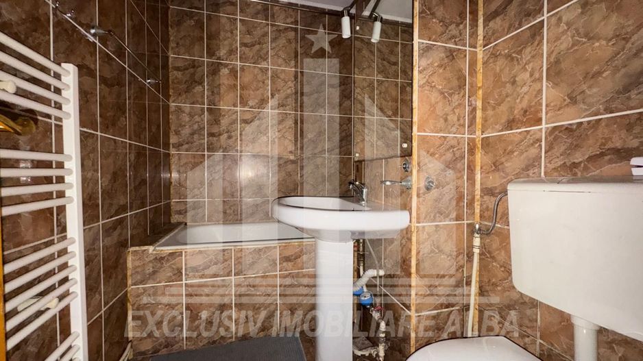 Apartament 3 camere | De vanzare | 70 mp | Etaj 1 | Renovat | Cetate - Poză 7