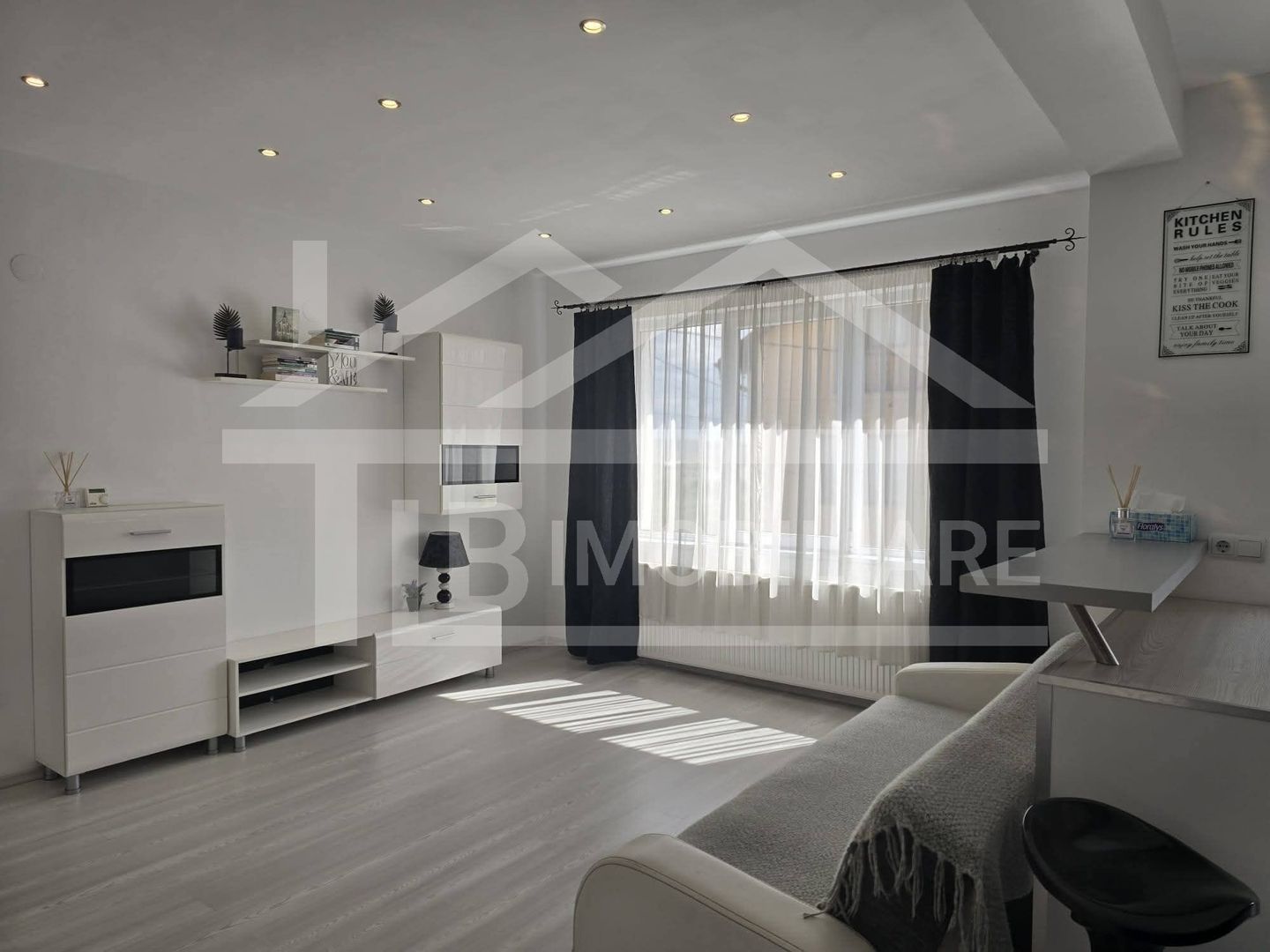 Apartament cu 2 camere, 50mp, Zona Unirii - Poză 1