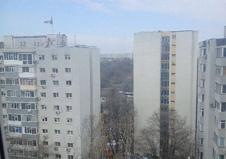 Vând apartament 3 camere, Campia Libertatii - Poză 5