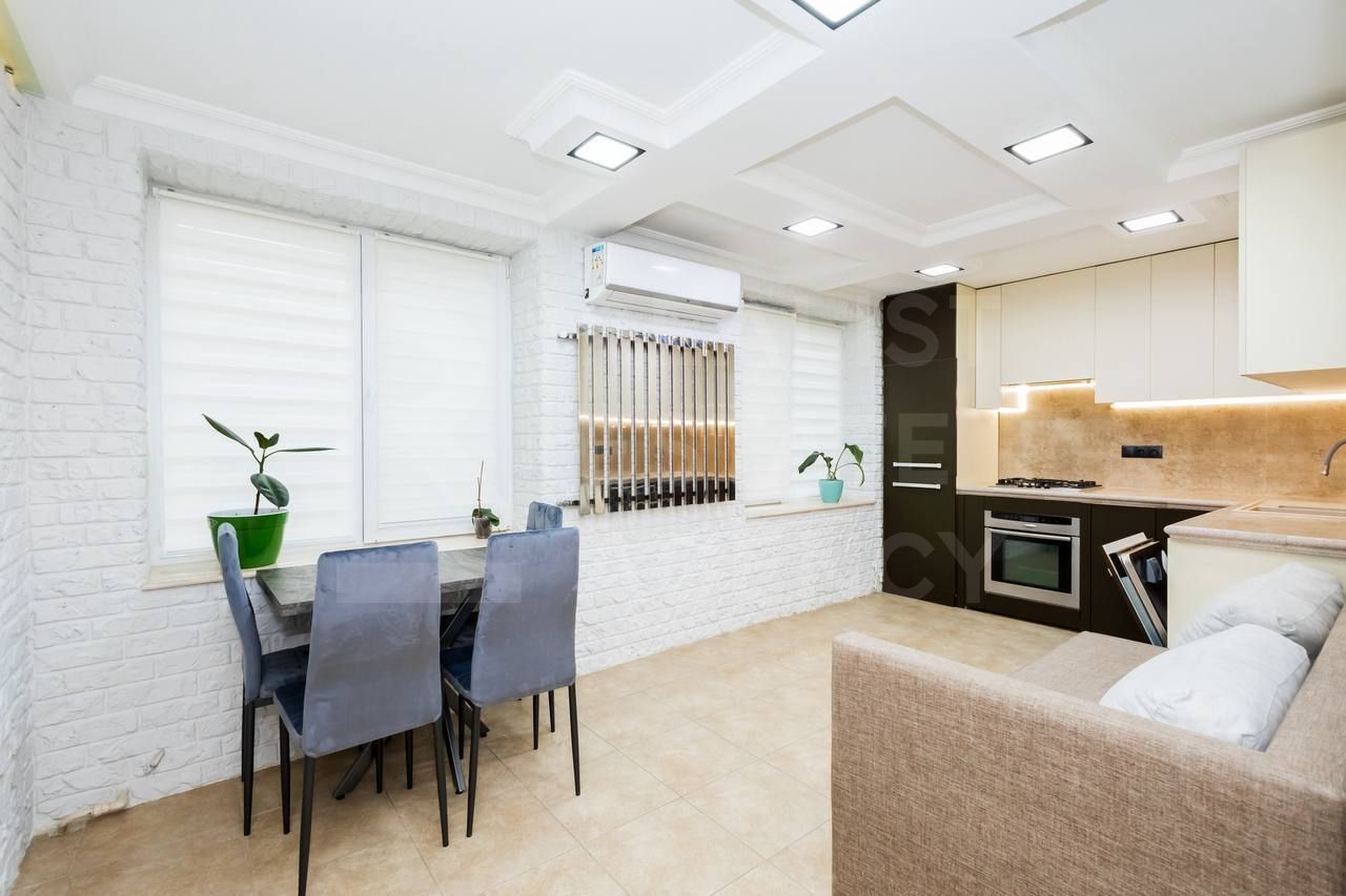 Vânzare, apartament, 2 camere, str. Calea Ieșilor, Buiucani - Poză 1