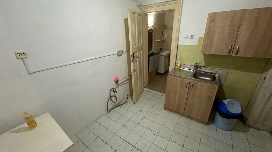 Cladire pretabila birouri / gradinita - Poză 17