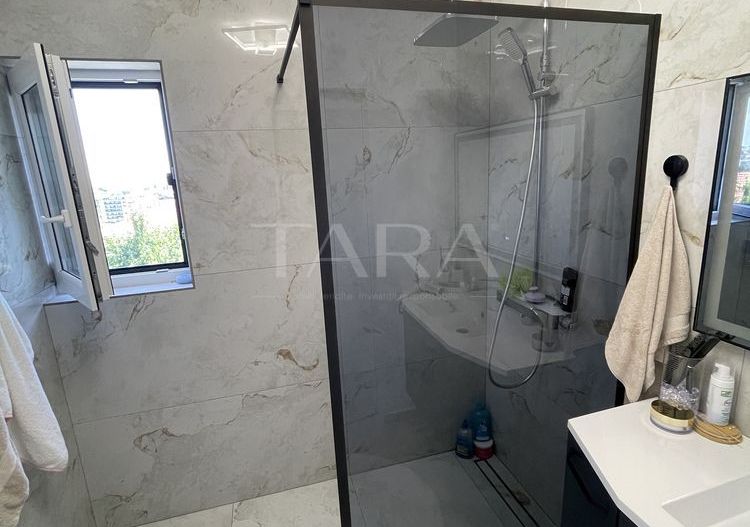 Apartament ultrafinisat cu 3 camere în Baciu - Poză 7