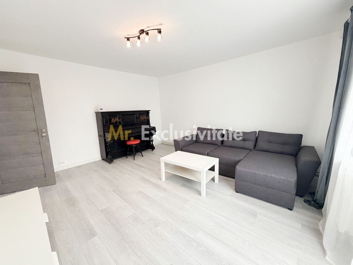 Inchiriere apartament 3 camere decomandat - cartier Trivale - Poză 2