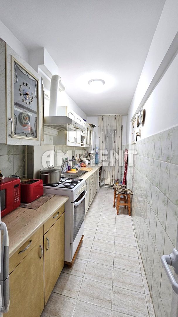 Apartament 2 camere, renovat complet, zona Centru; - Poză 3