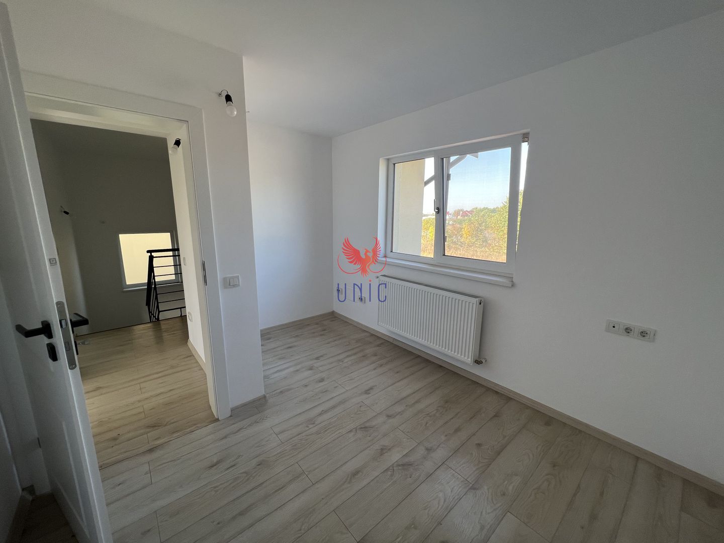 Vila Noua, Superba!! La cheie!! Bariera Valcii !! - Poză 10