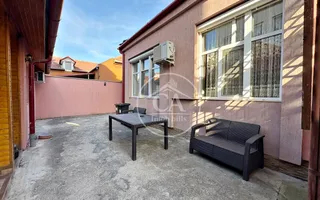 Casă de închiriat cu 3 camere în zona Centrală, Oradea. - Poză 13