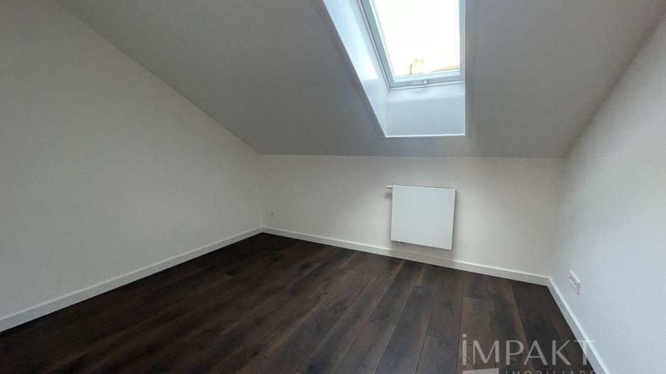 Casă de închiriat cu finisaje de excepție în Zona Semicentrală - Poză 10