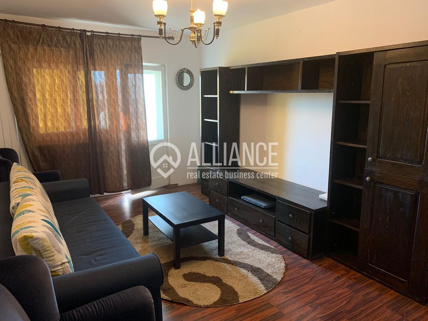 Dacia B-dul Tomis apartament 3 camere confort 0 mobilat - Poză 1