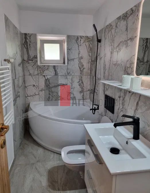 3 camere pe strada Panait Cerna - Poză 4