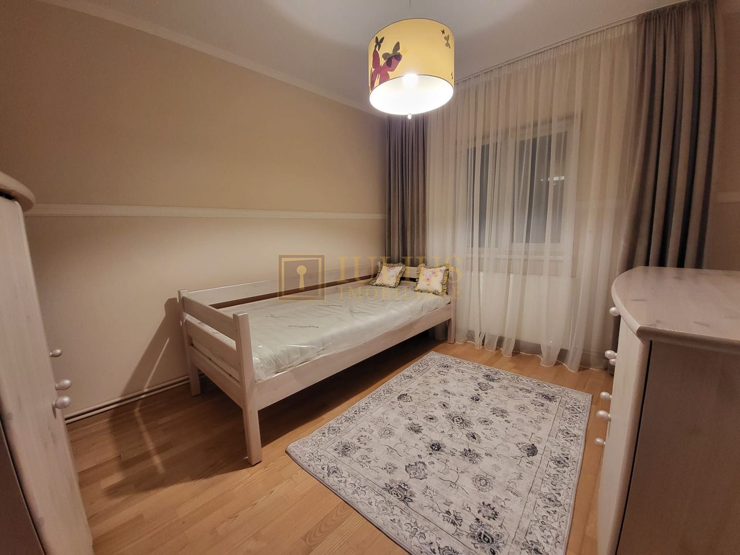 3 camere | 2 bai | centrala proprie | - Poză 8