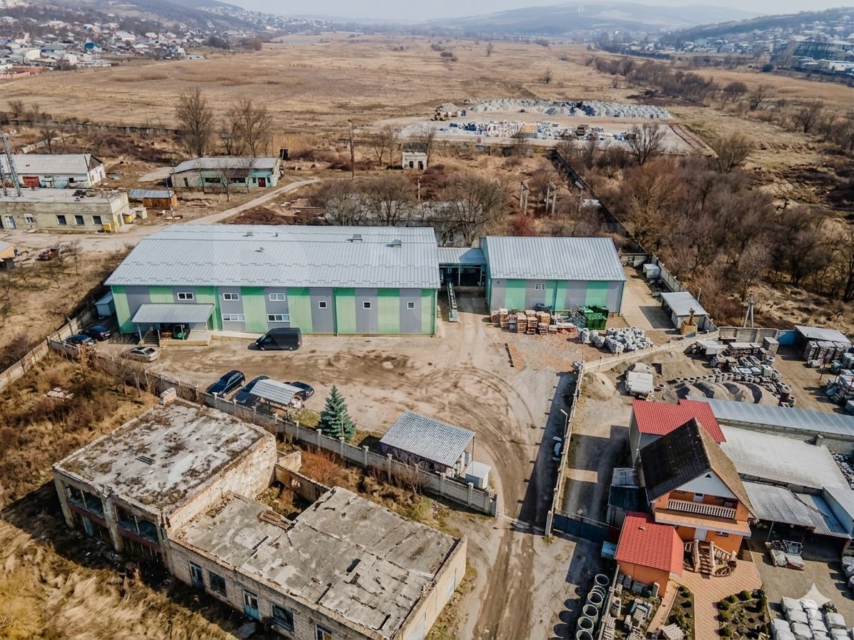 Vânzare, spatiu industrial, 2125 mp, strada Calarasilor, Călărași - Poză 4