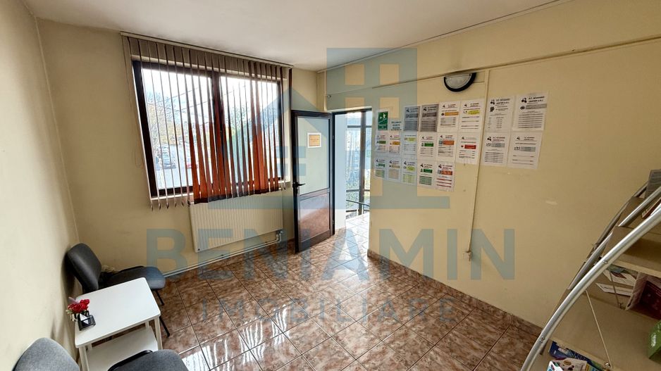 Spatiu comercial P+1 - 200mp - vad - pretabilitate mare - Lapus - Poză 12