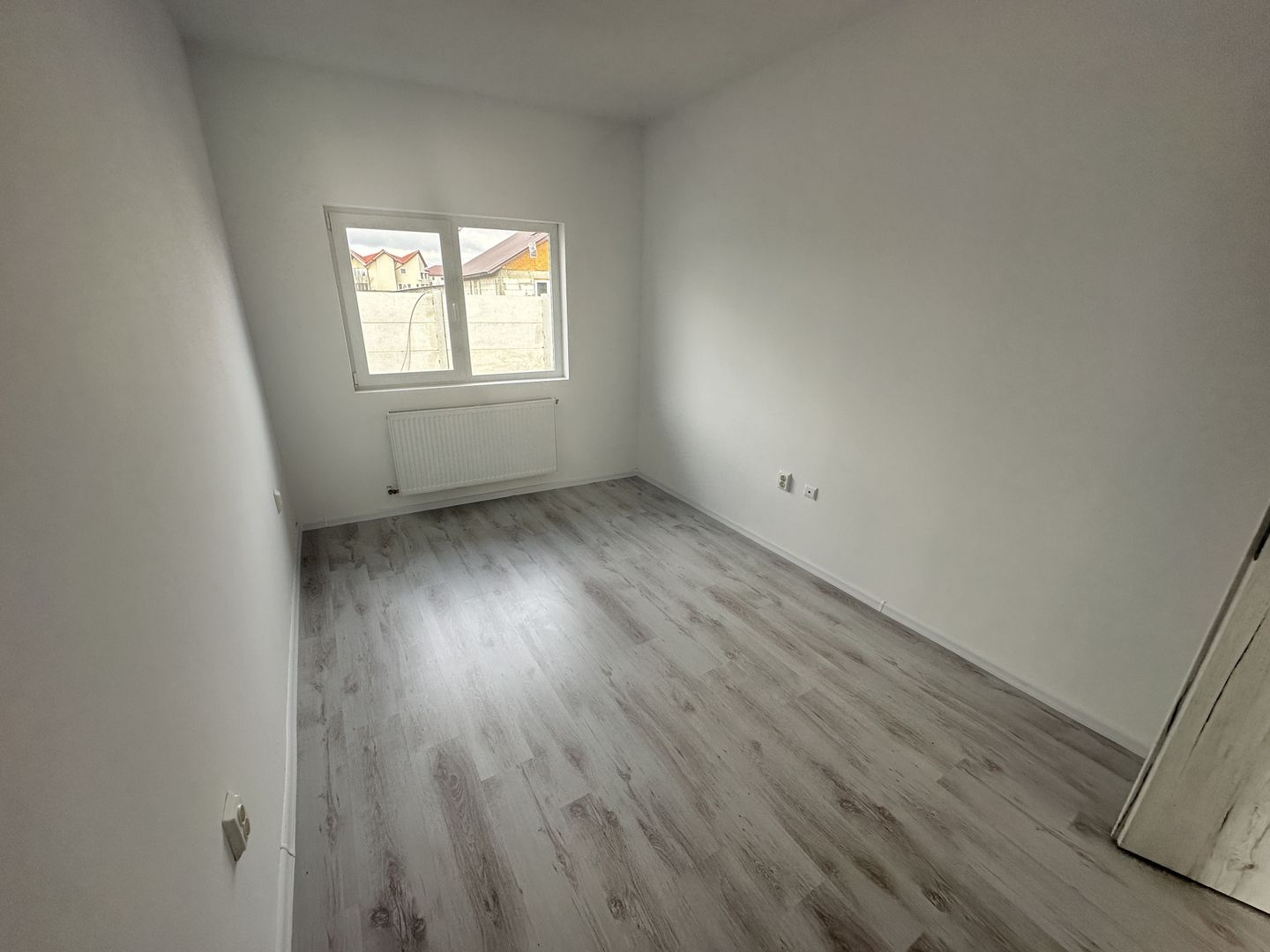 CASA INDIVIDUALA CRIZANTEMEI, PE PARTER, CURTE LIBERA 186 MP, COMIS 0% - Poză 9