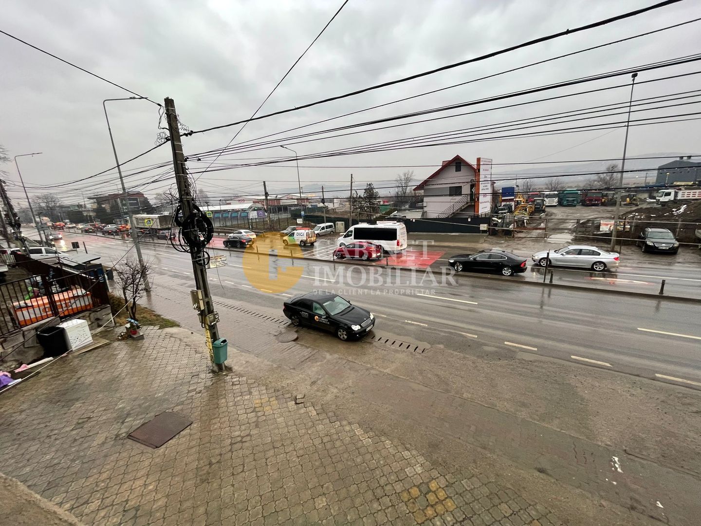 Spatiu Comercial 100mp utili - LA BULEVARD - locuri de parcare - Poză 1