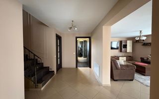 Casa cu 5 camere  I Curte 920 mp  I Tocile - Poză 6