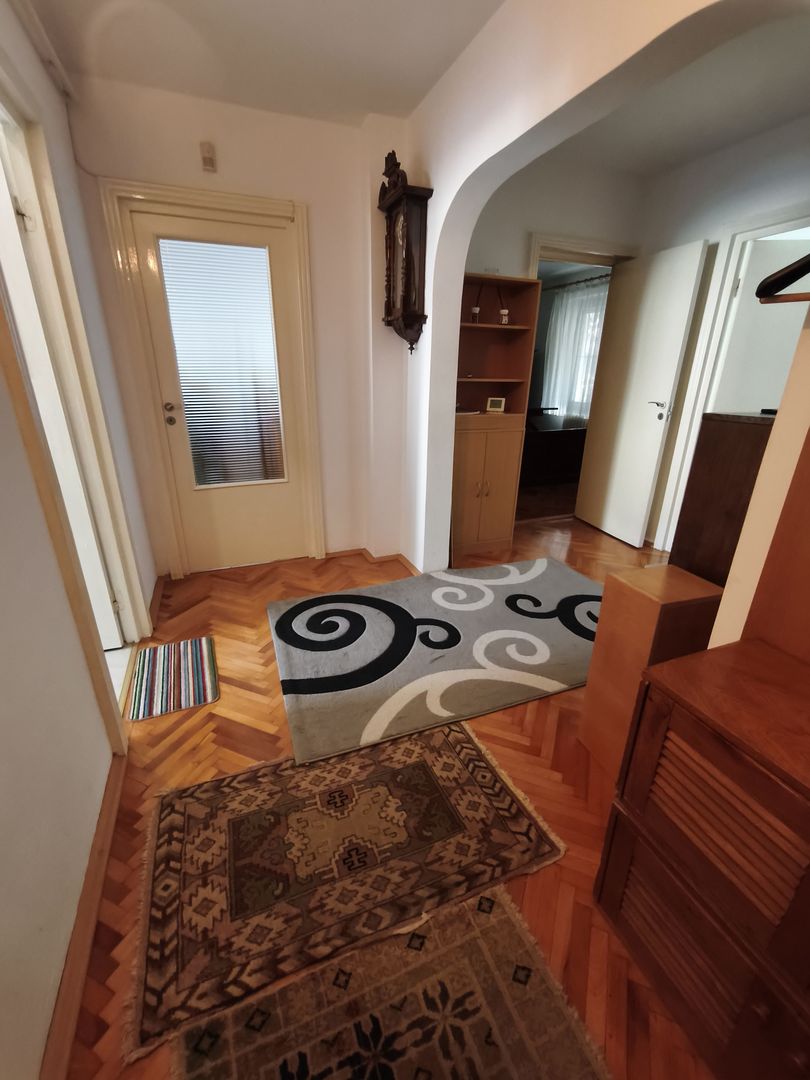 Apartament 4 camere | 2 băi | zona Cornișa parter inalt - Poză 7