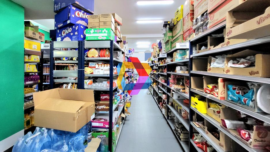 Spațiu comercial cu terasă - 350 mp - Poză 3