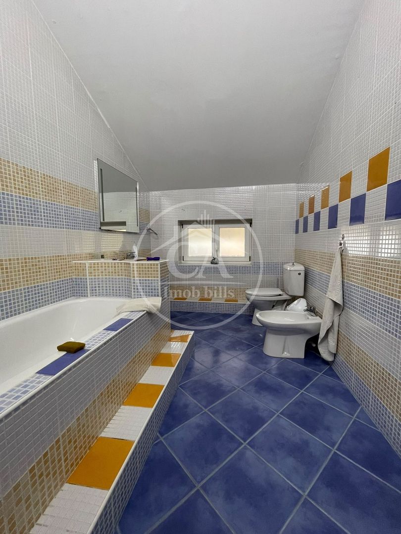 Casa de vanzare cu 10 camere in Santandrei, Bihor - Poză 20