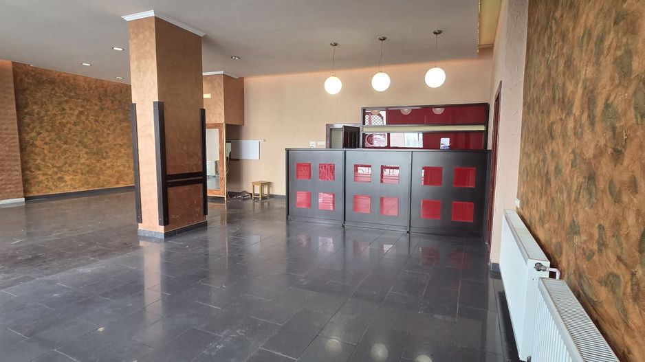 Spatiu comercial de inchiriat – fosta Pizzeria Unirii, Lugoj - Poză 3