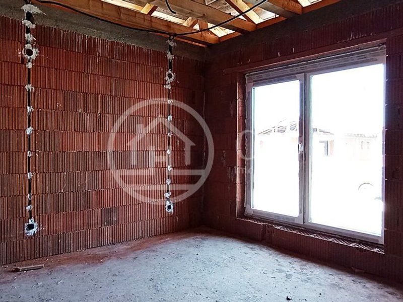 Casa de vanzare cu 4 camere in zona Santandrei, Oradea - Poză 15