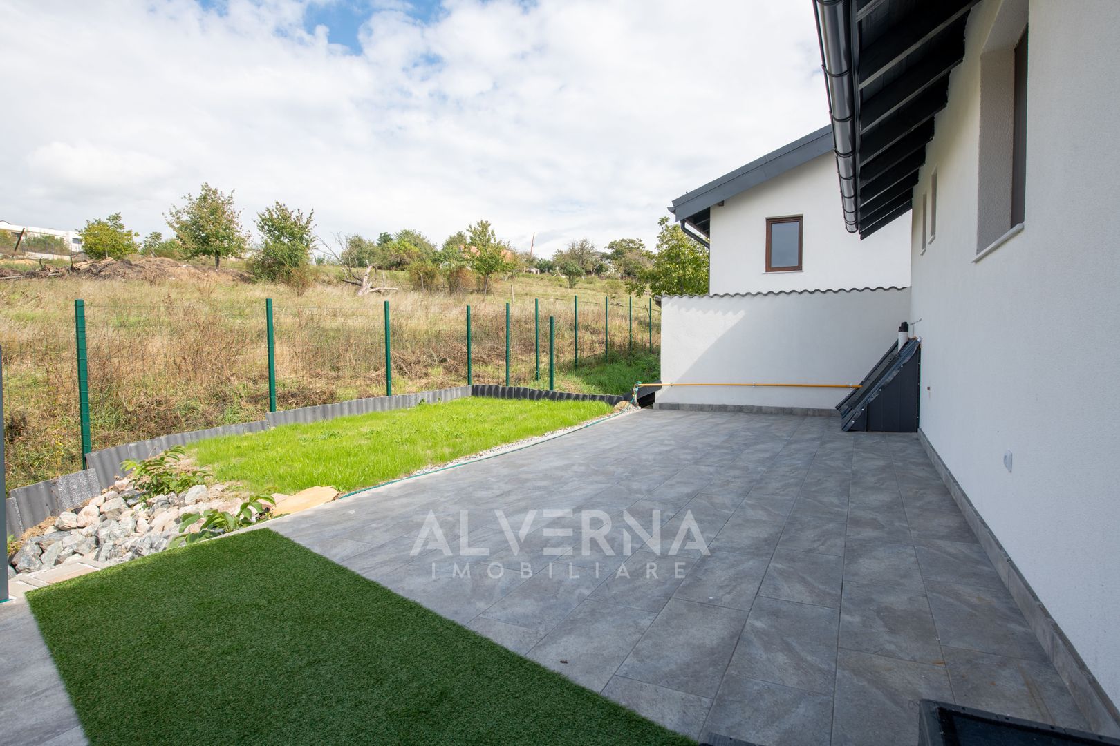 Apartament 3 camere cu gradina proprie | 70mp + balcon | Dambul Rotund - Poză 1