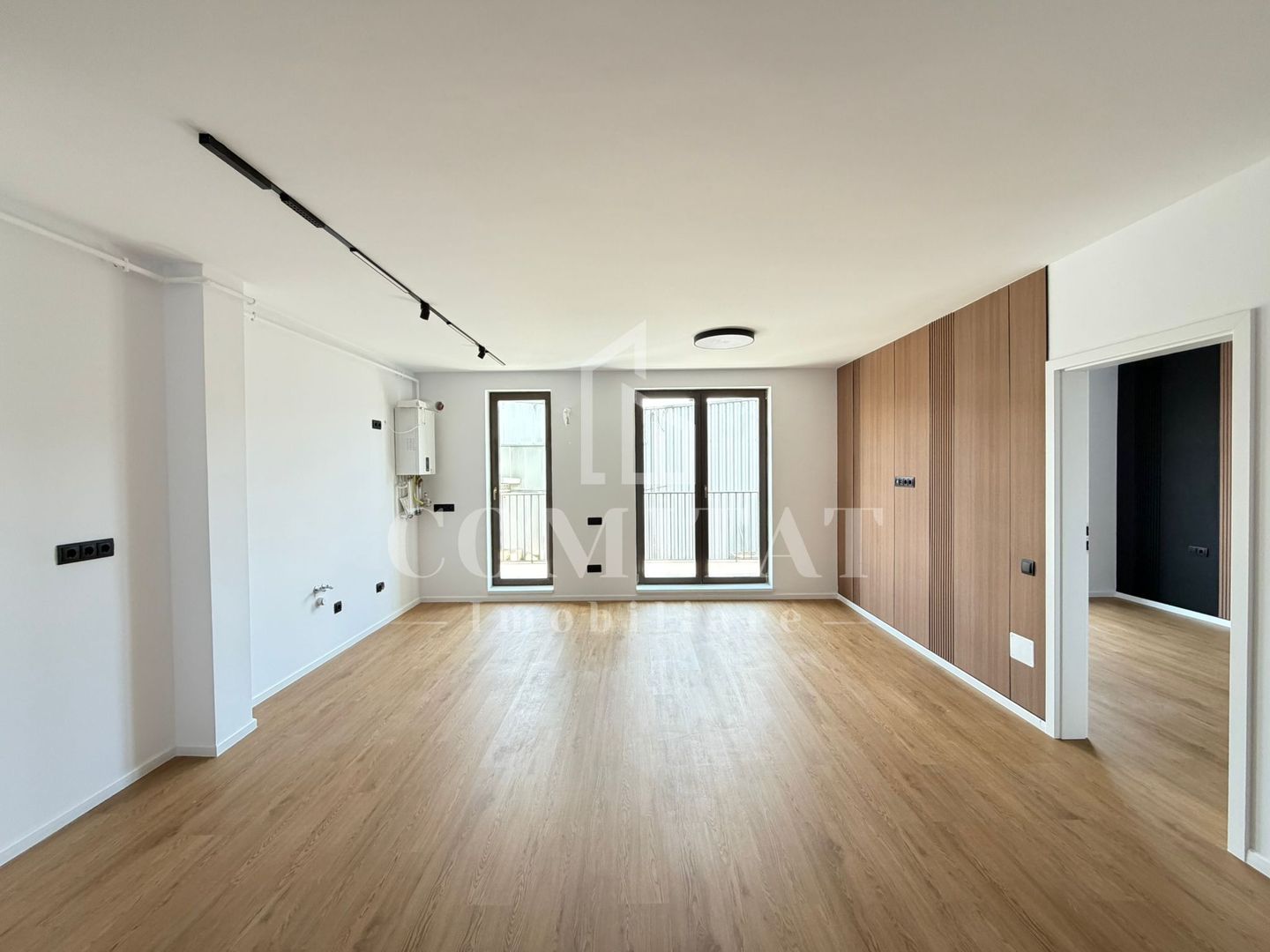 Apartament la etaj intermediar | Bloc exclusivist | Eroilor - Poză 1