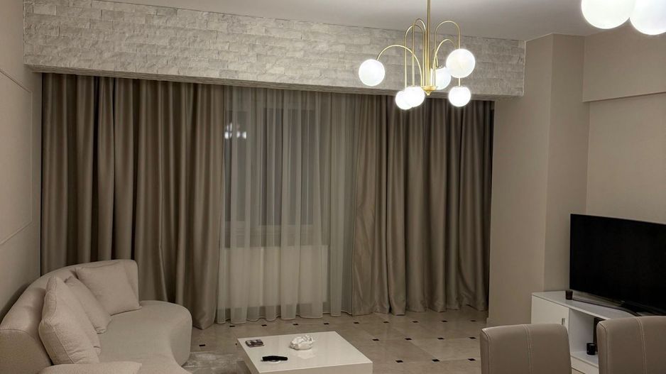 AP. 2 CAMERE PIATA SUDULUI, BLOC NOU - 80 MP, METROU 8 MINUTE, LUX - Poză 1