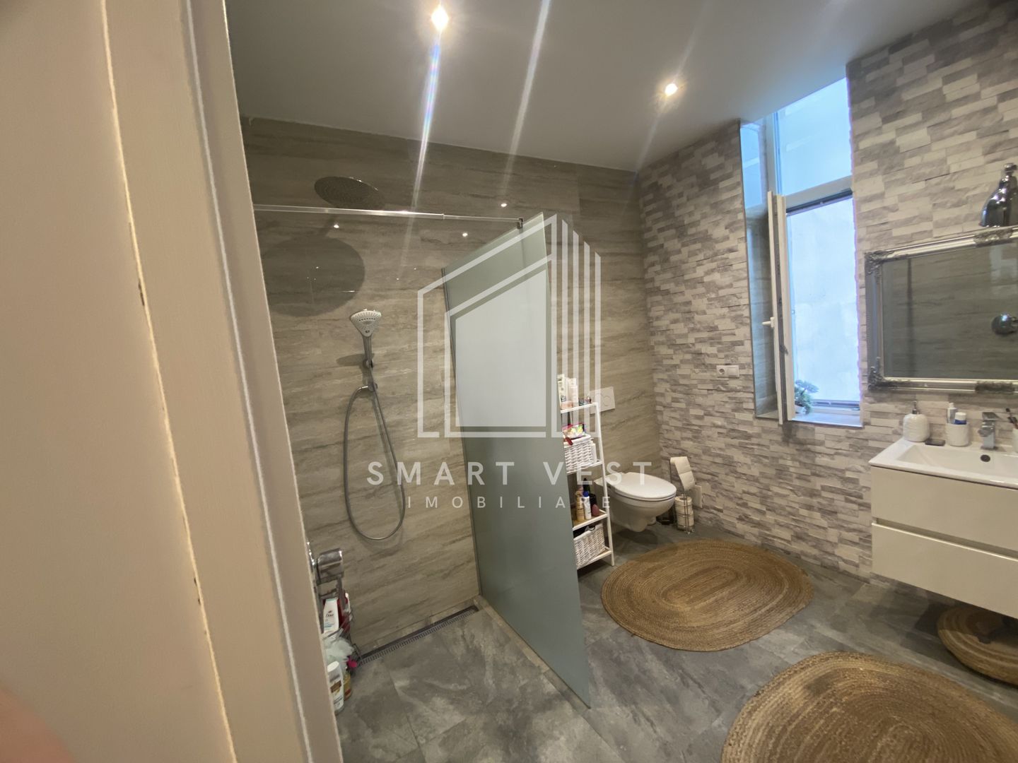 Apartament cu 4 camere | Etaj 1 | Zona ultracentrala. - Poză 13