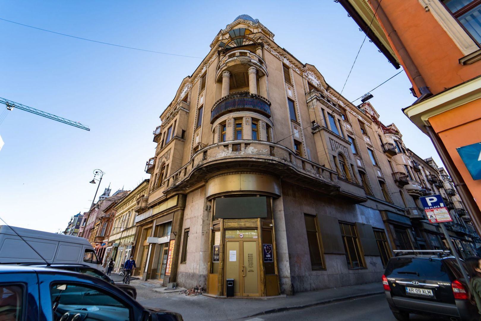 Apartament în Palatul Bohuș, lângă Teatrul de Stat. - Poză 12