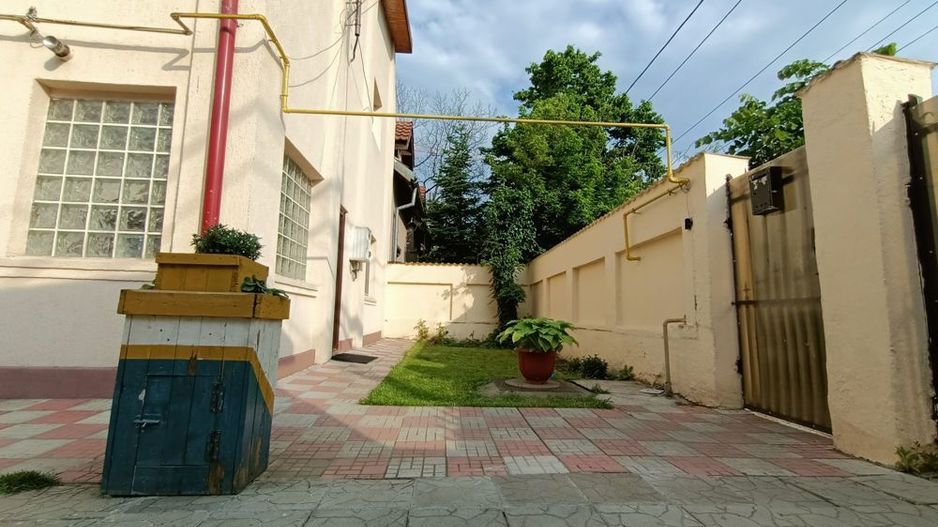 Casa 250mp 7 camere - Militari str. Orsova - Poză 3