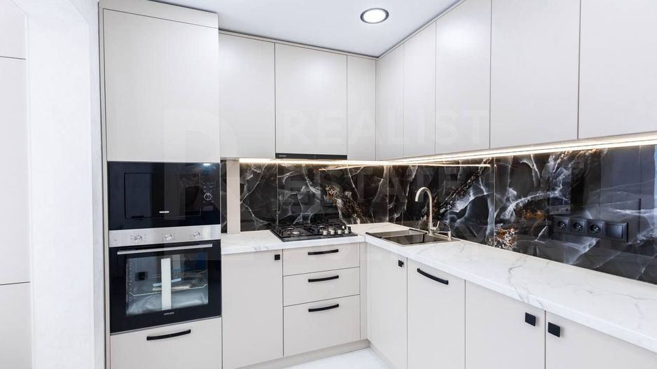 Vânzare, apartament, 2 camere, strada Albișoara, Centru - Poză 1