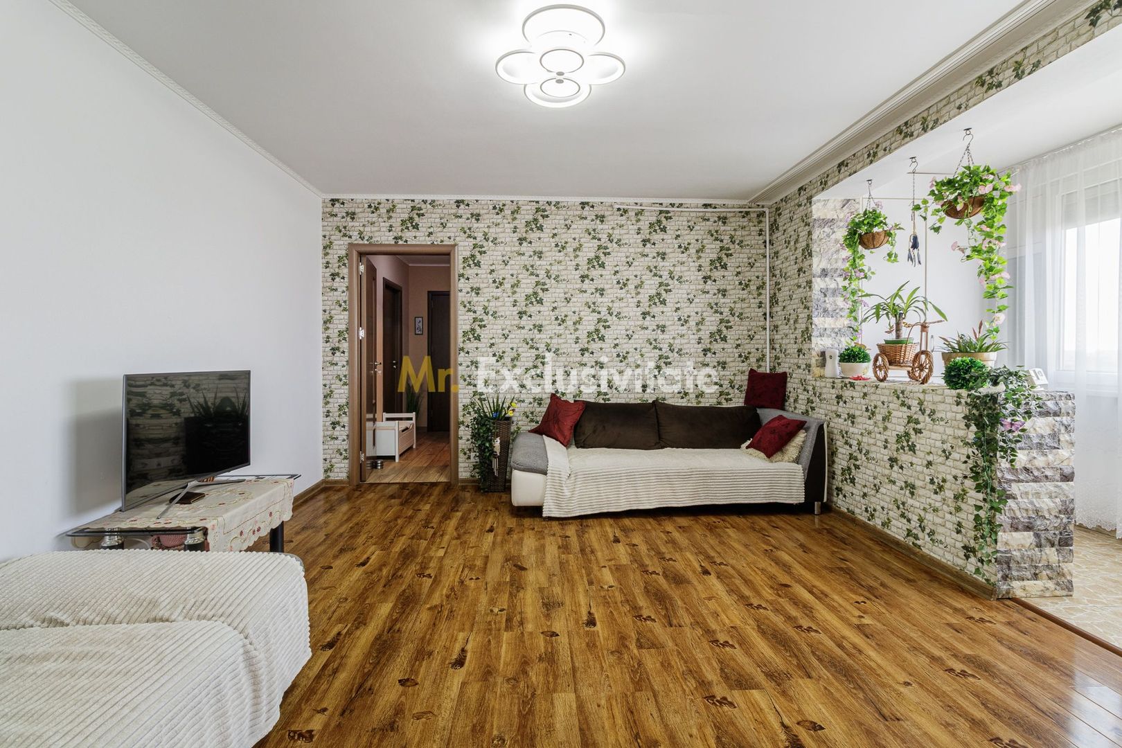 3 camere complex apusului - Poză 1