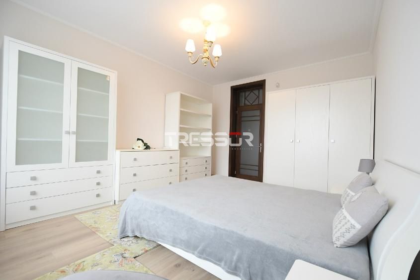 Proprietate premium cu teren de 2.000 mp | Casă 412 mp utili - Poză 4