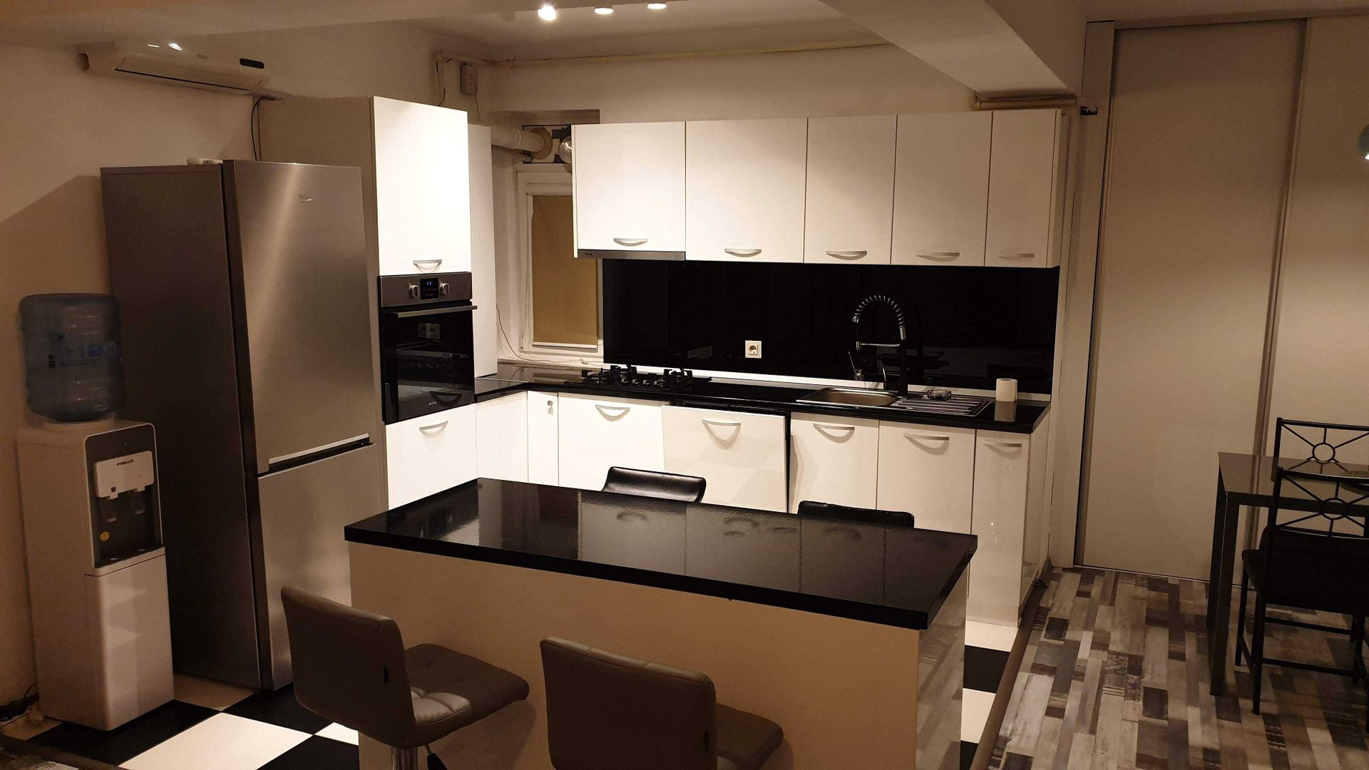 Lacul Morii Superb Apartament 3 Camerę - Poză 2